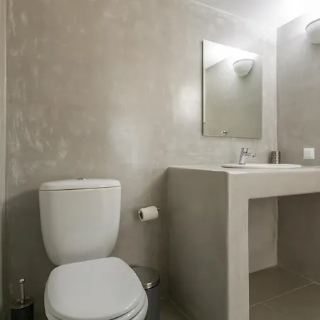 Andriana's 1 - Cycladic With Garden , Paros Apartment *